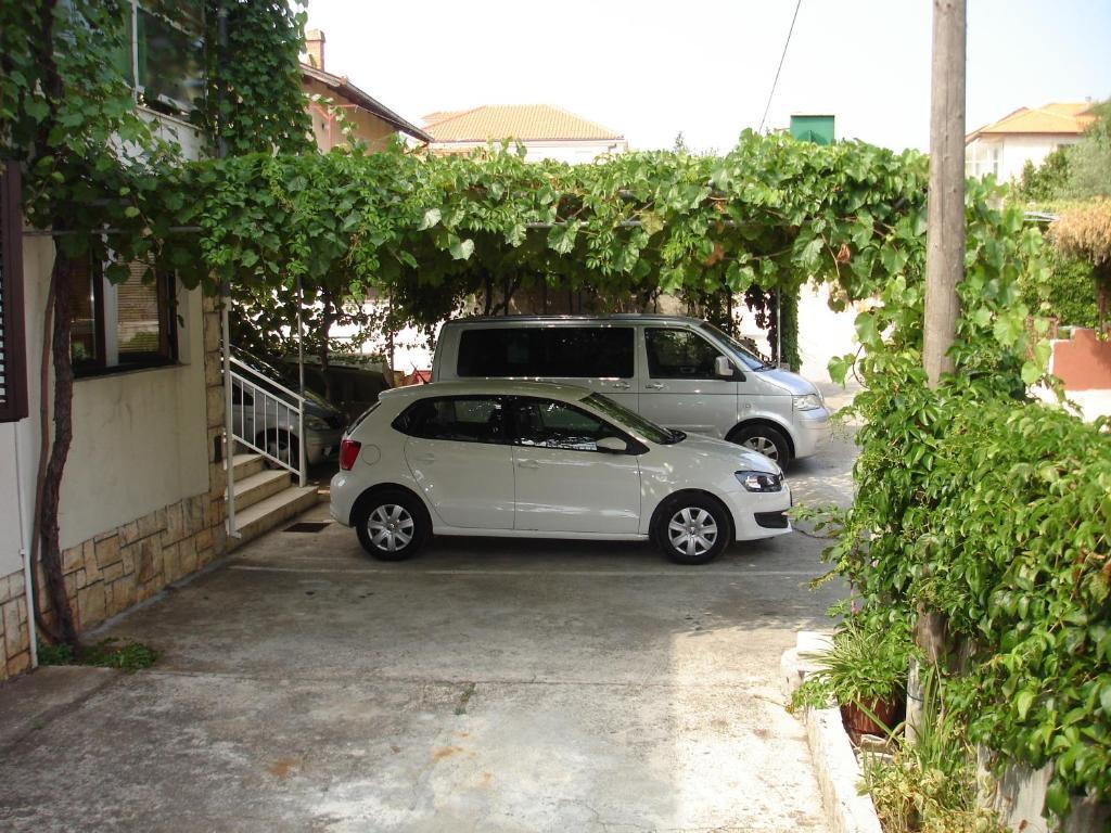 Apartments Lucija Stari Grad  Exterior foto